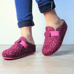 DR SCHOLL LARETH PANTOFOLA DONNA IN MICROFIBRA CON ELASTICO E CUORI BORDEAUX