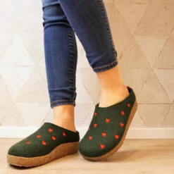 HAFLINGER CUORICINI CIABATTE DONNA IN FELTRO DI LANA VERDE CUORI VERDI