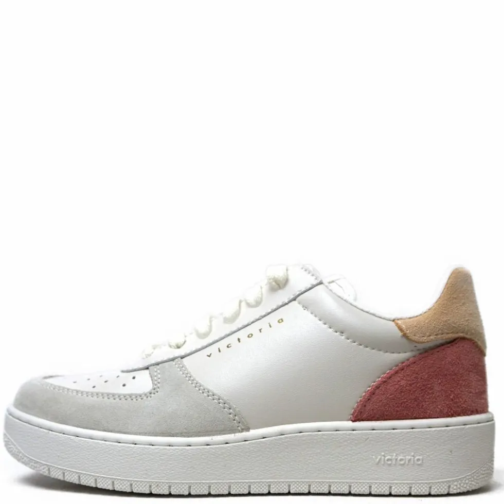 VICTORIA SNEAKERS IN MORBIDA PELLE FORI TRASPIRANTI E LACCETTI